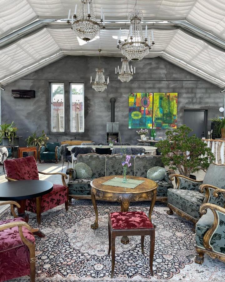 Cocoon Meetings Bed & Breakfast Degeberga Bagian luar foto