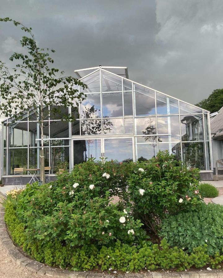 Cocoon Meetings Bed & Breakfast Degeberga Bagian luar foto