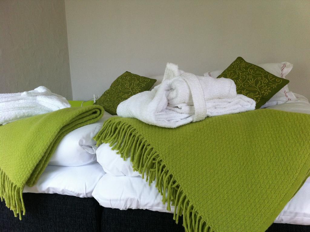 Cocoon Meetings Bed & Breakfast Degeberga Ruang foto
